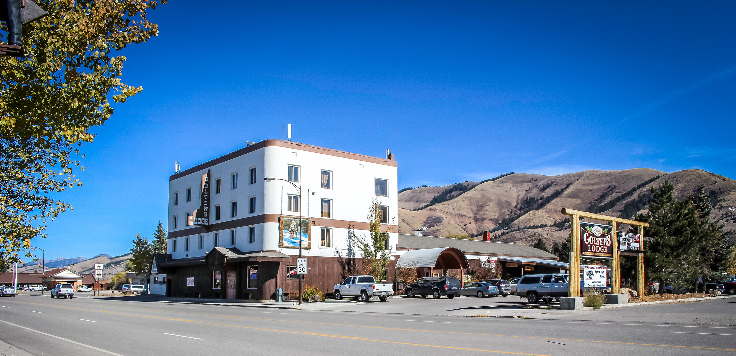 Colters Lodge Exterior